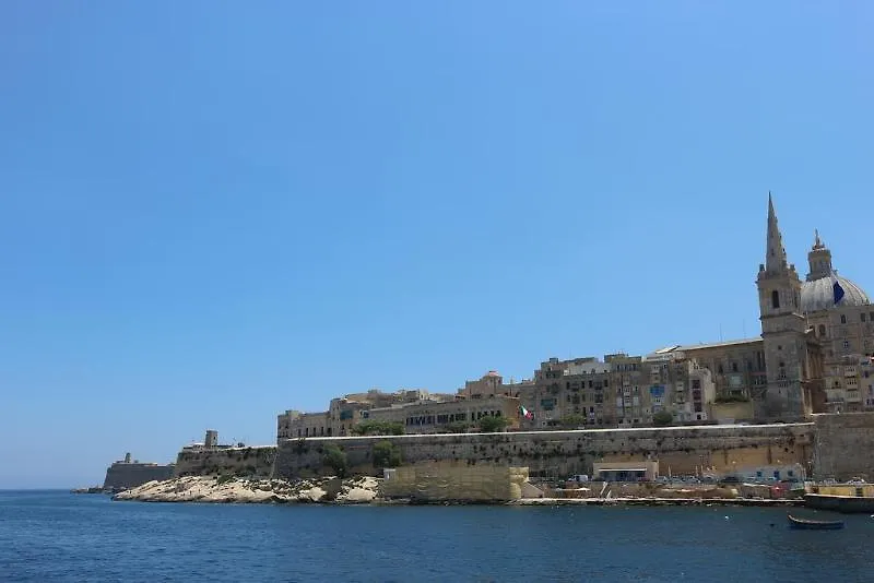 Courtyard By Marriott Sliema Otel